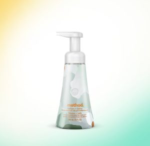 foaming hand wash – balsam + berry. 10 fl oz